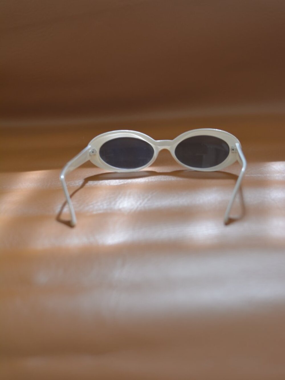 Y2K Cat Eye Sunglasses Oversized 90s Bug Eye 70mm Wide - Picture 5 of 7